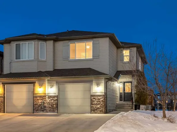 1760 Luxstone Dr SW, Airdrie, AB T4B 0H4