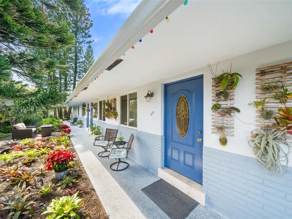 208 NE 4th St, Hallandale, FL 33009