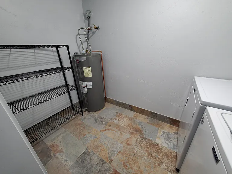 410 Hummingbird Dr #2 — Photo 11