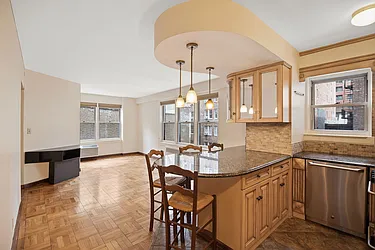 155 East 38th Street, #5L