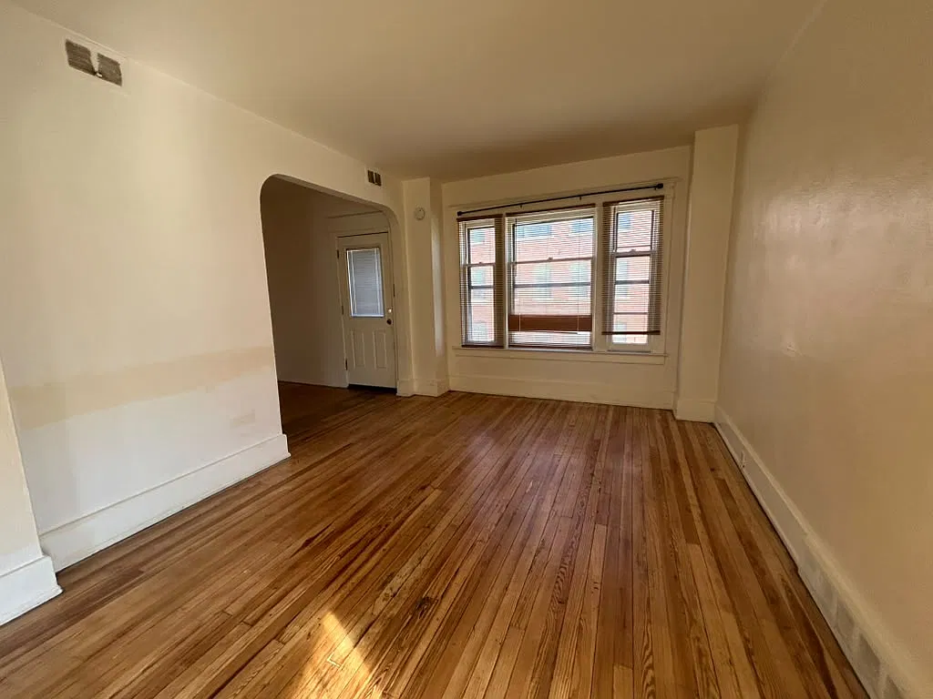 2 bed, $850 — Photo 3