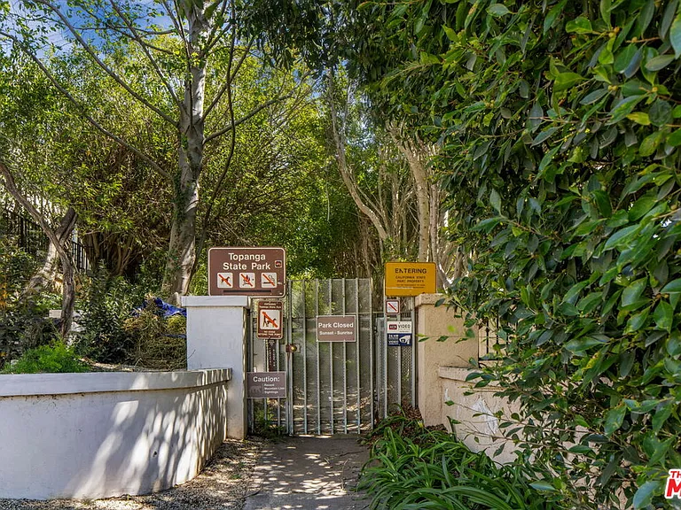 1336 Bienveneda Ave — Photo 54