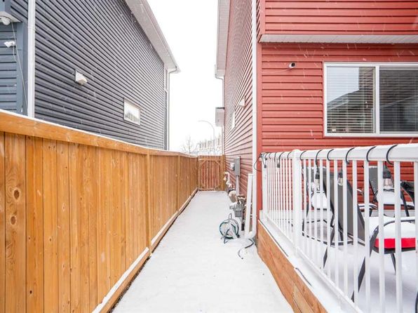 171 SE Redstone Grv NE, Calgary, AB T3N 0T7