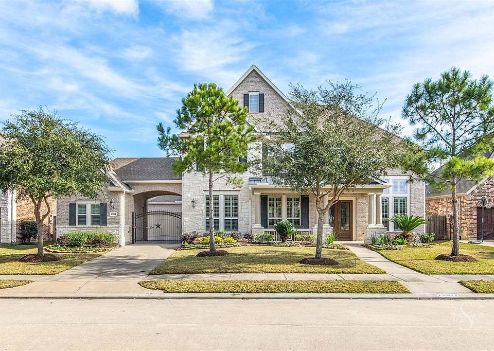 1st image of 25614 Greenwell Springs Ln