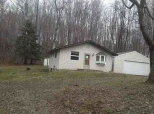 127 Blue Jay Dr, Evans City, PA 16033