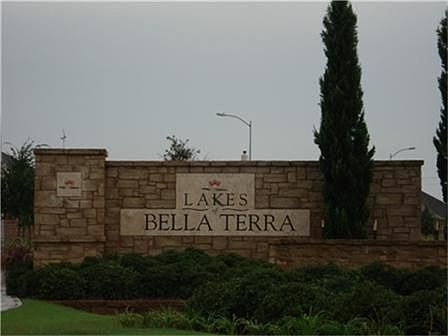 2nd image of 24410 Bella Veneza Dr