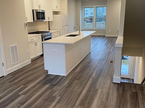 5th image of 1217 Rockwell Ave #4