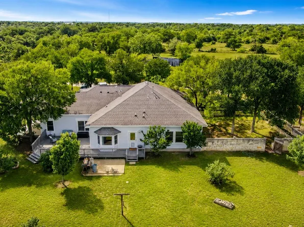 268 Privada Dr, Del Valle, TX 78617