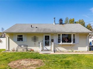 138 Shuttlemeadow Rd, Plainville, CT 06062