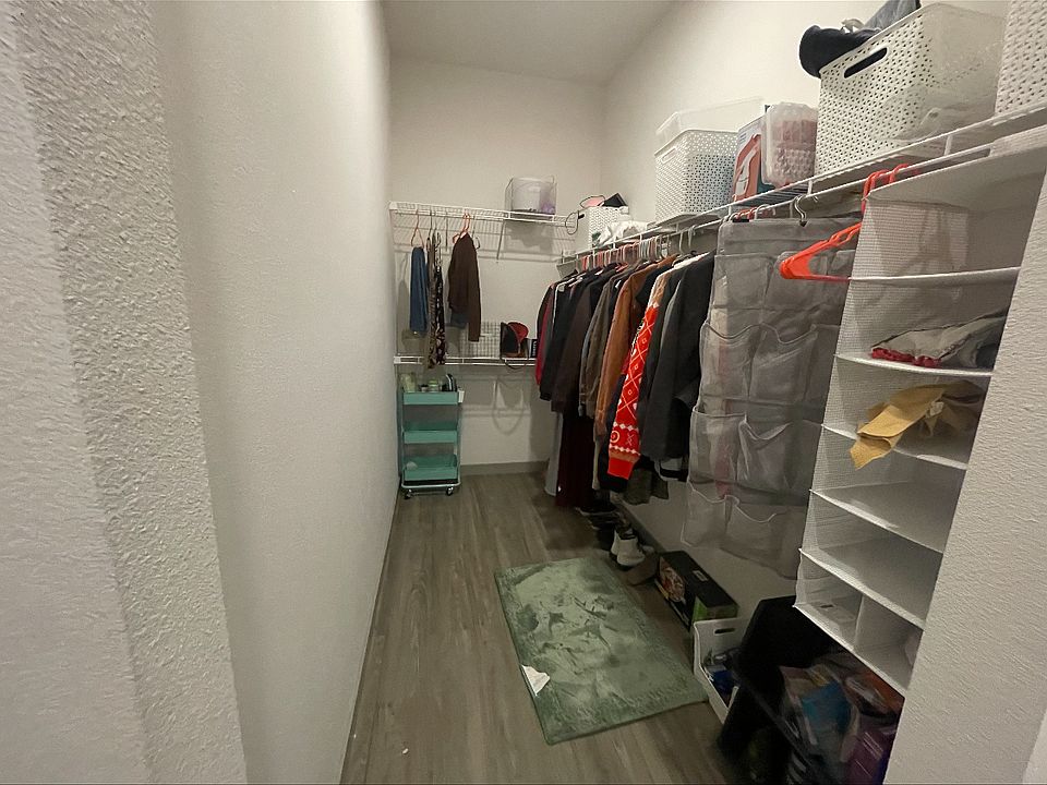2nd image of 2876 E Yosemite Ave #634
