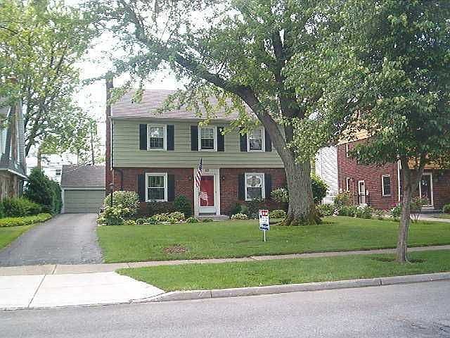 1st image of 127 Southwood Dr