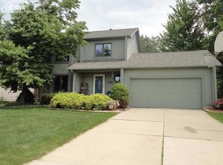 5244 Copley Square Rd, Grand Blanc, MI 48439