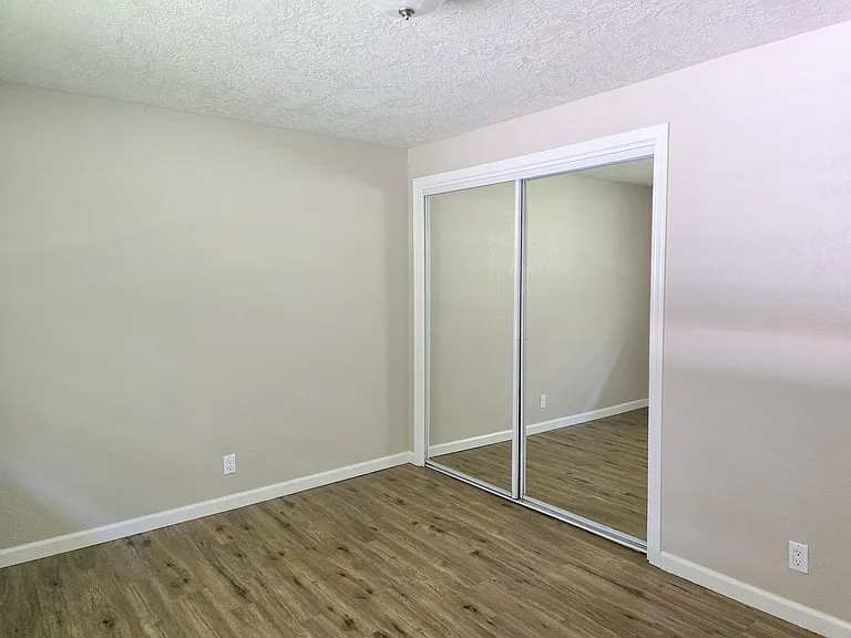 5245 Lone Oak Rd SE — Photo 14