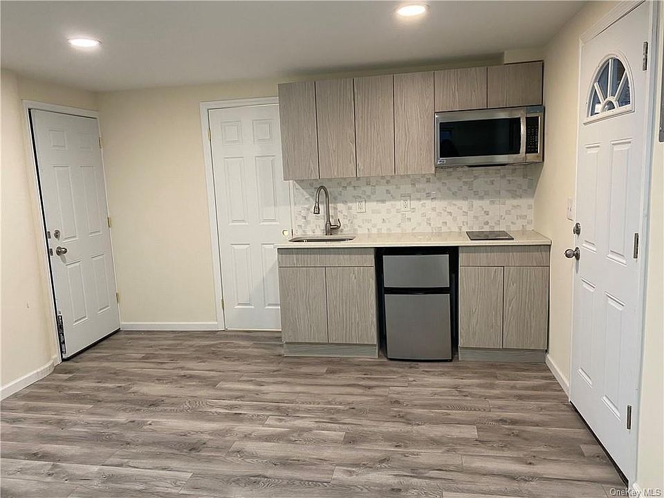 1st image of 42 E Main St #1B