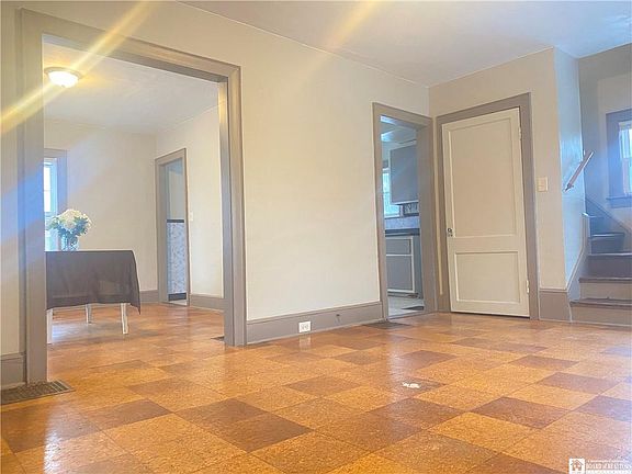 3rd image of 13 Almet Ave