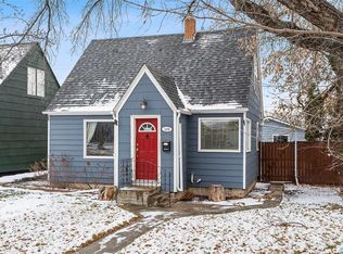 1406 10th Ave N, Saskatoon, SK S7K3A6