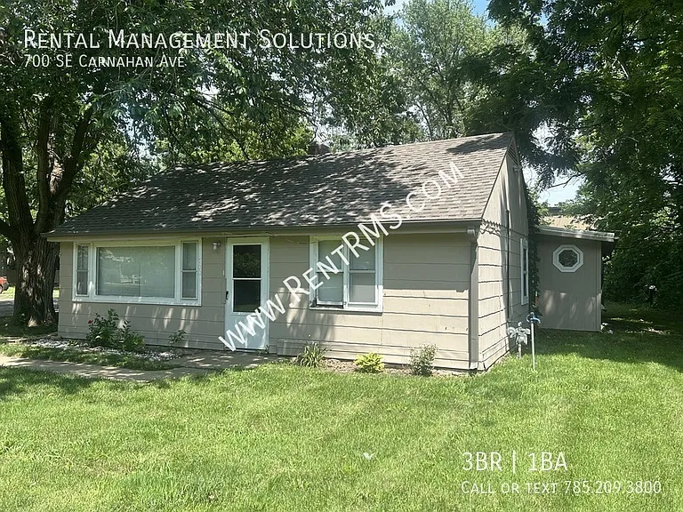 700 SE Carnahan Ave — Photo 2