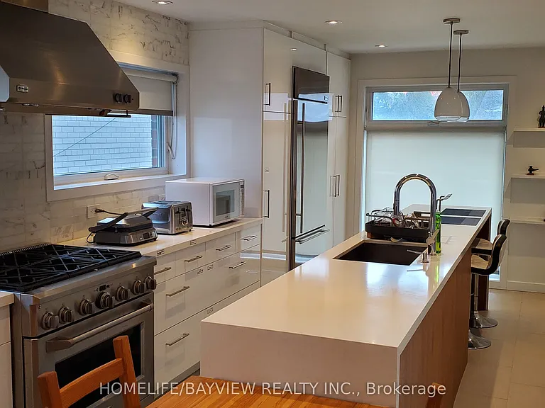 249 Wincott Dr — Photo 4