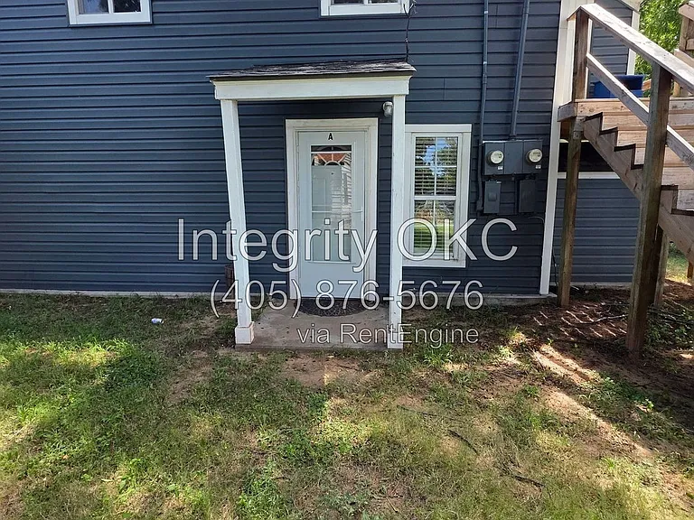306 E Hughbert St #A — Photo 2