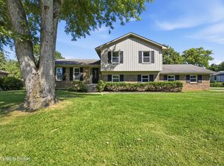 4767 Shenandoah Dr, Louisville, KY 40241