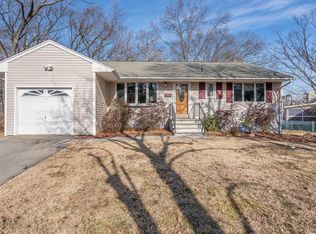 26 Wantaugh Ave, Poughkeepsie, NY 12603