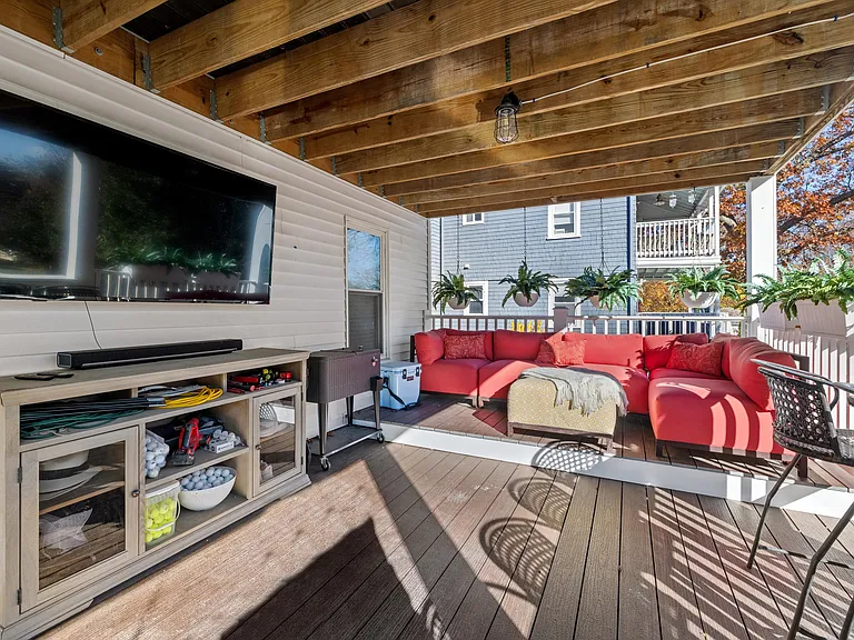11 Hillview Ave #1 — Photo 25