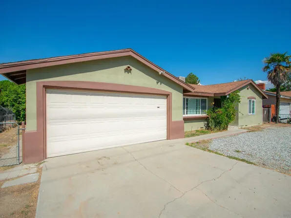 1276 E Johnston Ave, Hemet, CA 92543