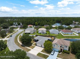 2548 Reagan Lakes Ln, Jacksonville, FL 32221