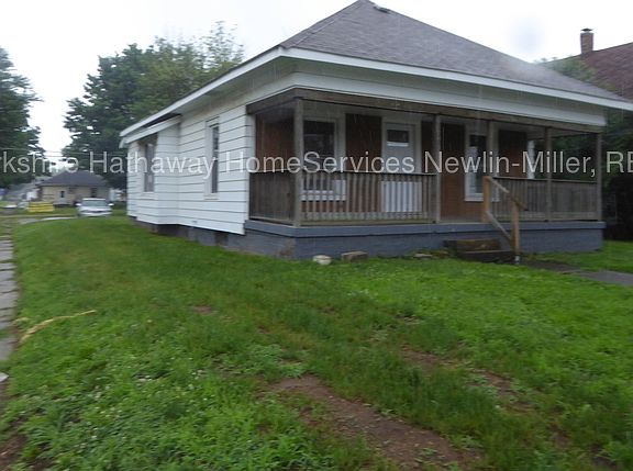 2nd image of 906 Blackman St