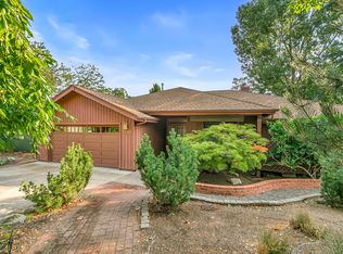 1042 Oak Knoll Dr, Ashland, OR
