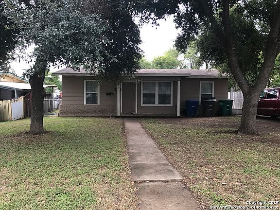 2nd image of 130 Idell Ave