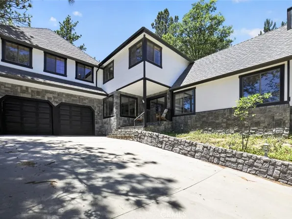 1198 Montreal Dr, Lake Arrowhead, CA 92352