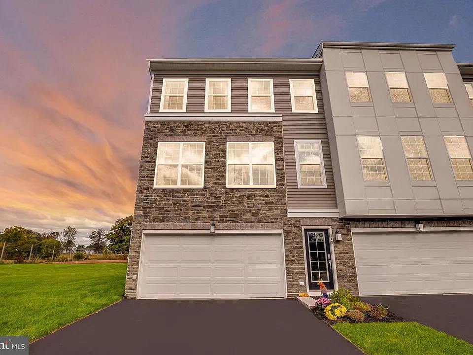 148 Ada Hightower Ave