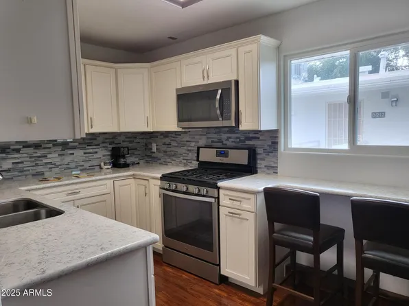 815 N HAYDEN Road #D207, Scottsdale, AZ 85257