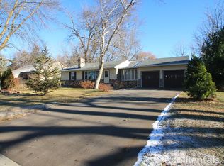 6301 Greenbriar Ave, Excelsior, MN 55331