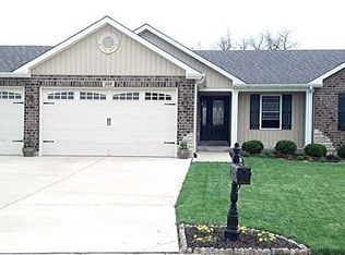 220 Rockport Dr, Troy, MO 63379