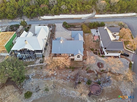 3rd image of 204 Tapatio Dr W