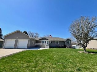 200 S 8th St, Battle Creek, NE 68715