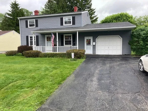7 Bonnie Ave, New Hartford, NY 13413