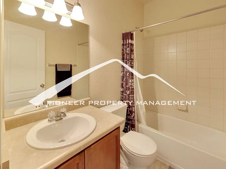 6247 Fowler Mill Point — Photo 9