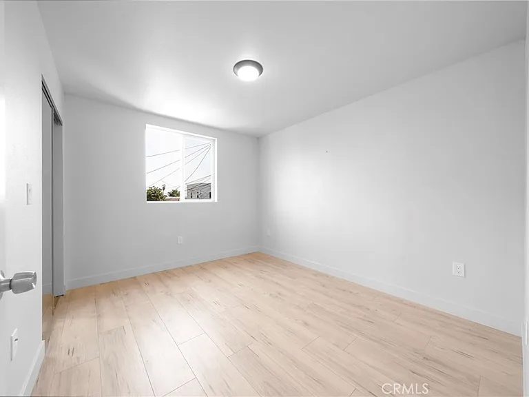 236 W 84th Pl — Photo 5