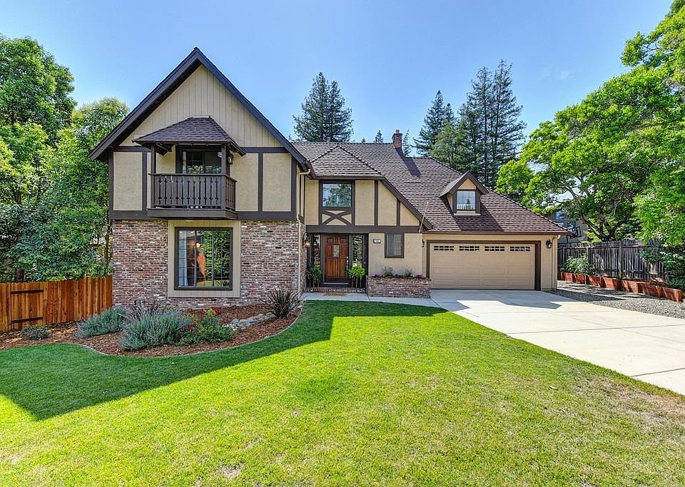 1st image of 102 Grasswood Ct