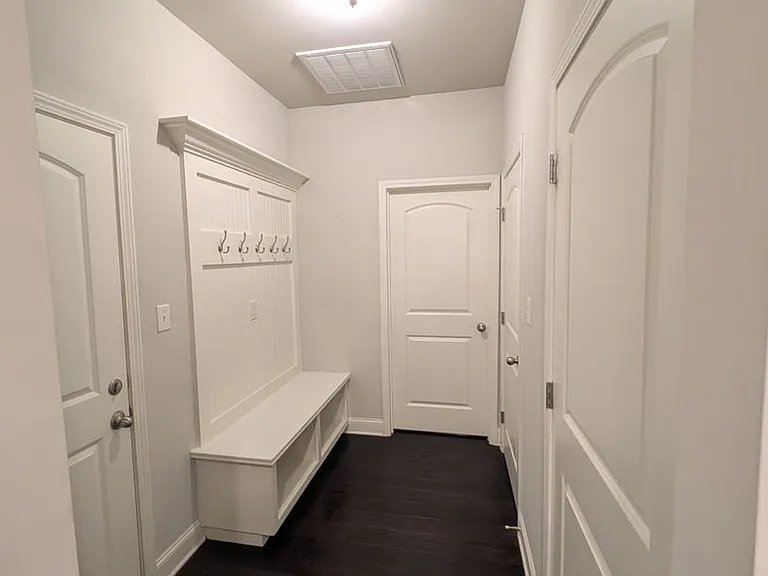 207 Blackwood Dr NW — Photo 37