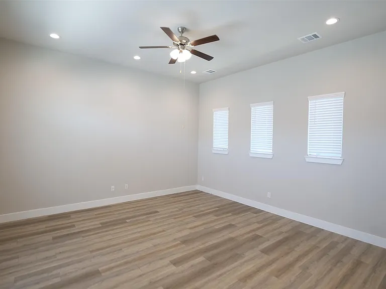 9004 Lonestar Creekbend Ln — Photo 14