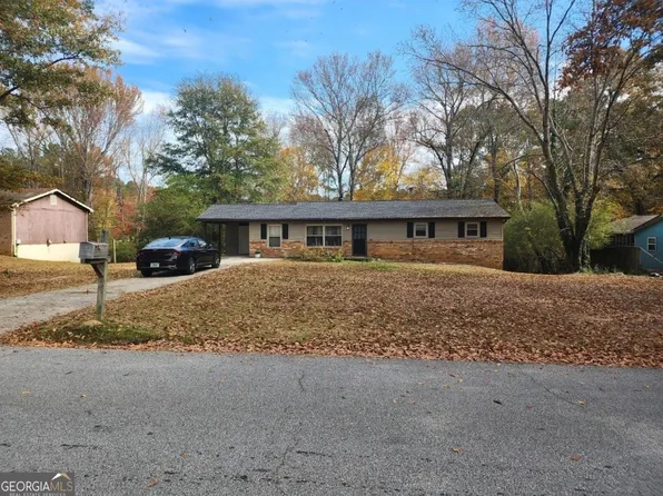 8580 Chestnut Ln, Lithia Springs, GA 30122