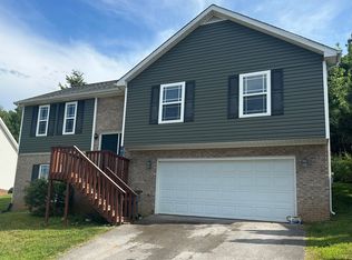 1018 Nottingham Dr, Cookeville, TN 38506
