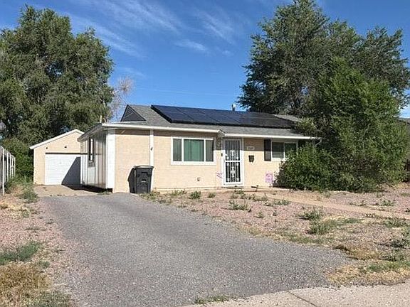 3rd image of 2529 Winnipeg St