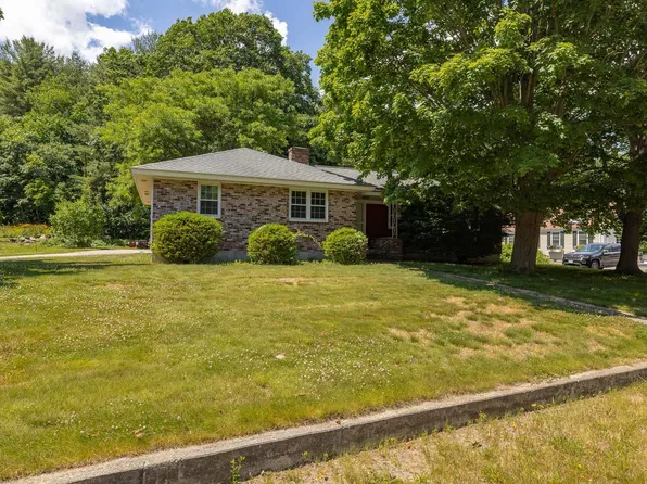 665 Wallis Rd, Rye, NH 03870