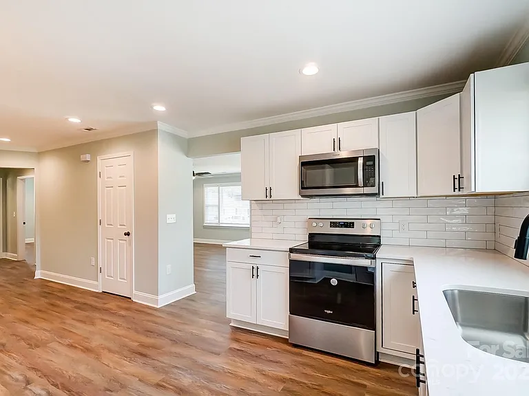 1101 Cherry St — Photo 10