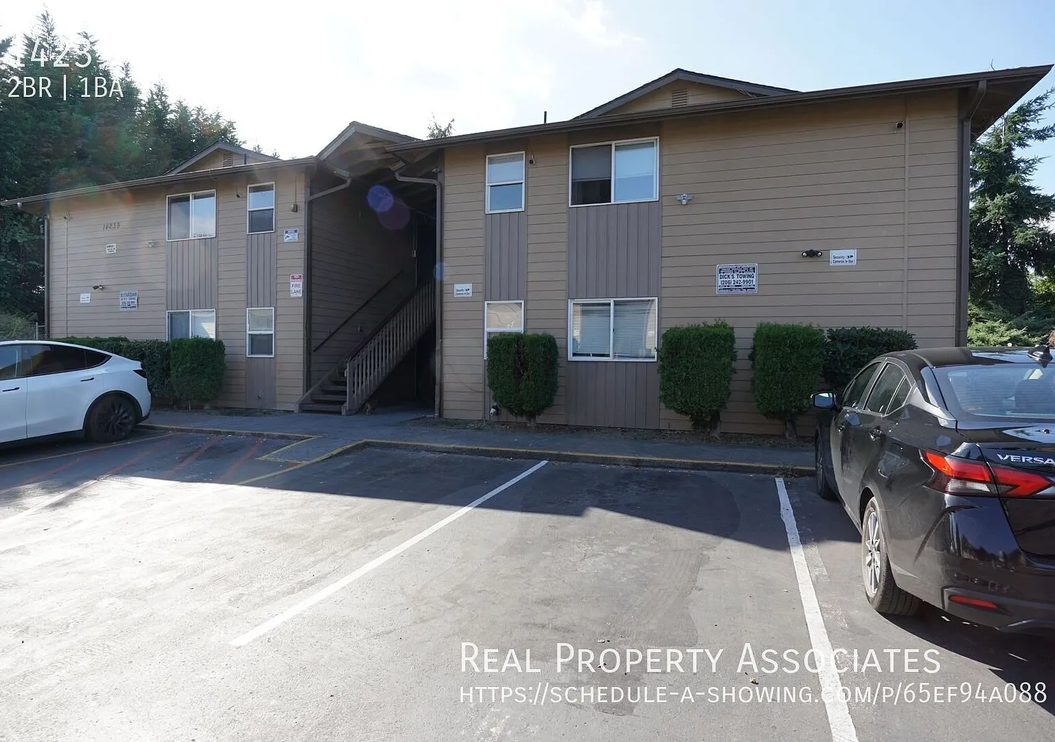Top Floor Corner Two Bedroom Apartment with a Large Private Balcony — Photo 1